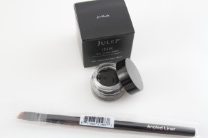 Jet Black Ink Gel Eyeliner Angled Liner