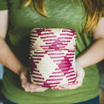 GlobeIn Signature Palm Leaf Basket