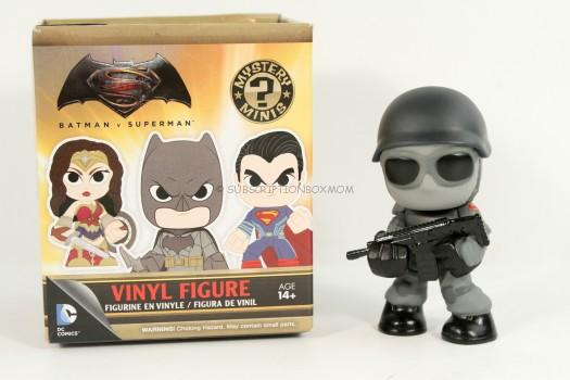 Funko Mini: Batman vs Superman Mystery Action Figure