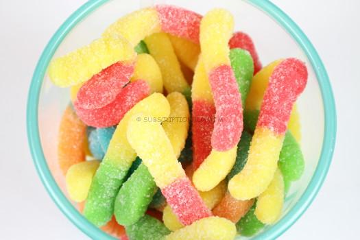 Albanese Mini Sour Neon Worms