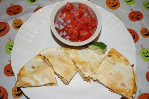 Chicken Quesadillas with Sour Cream and Pico de Gallo