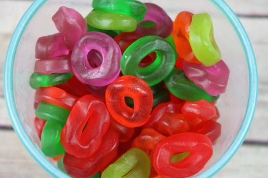 Nassau Gummy Mini Rainbow Rings