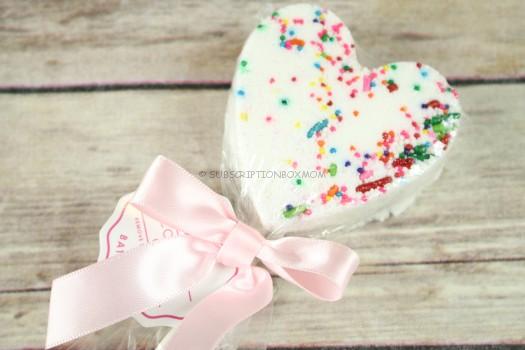 Feeling Smitten Confetti Heart Bath Pop