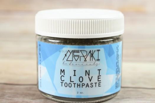 Maraki Botanicals Toothpaste in Mint Clove