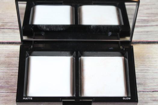 bareMinerals Invisible Light Translucent Powder Duo