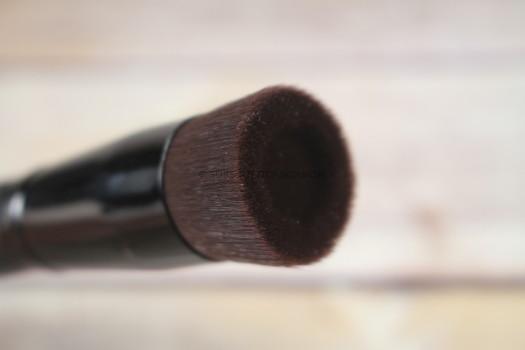 bareMinerals Perfecting Face Brush