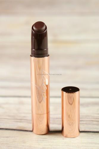 Laqa & Co Cloud Lips Airy Matte Lipstick