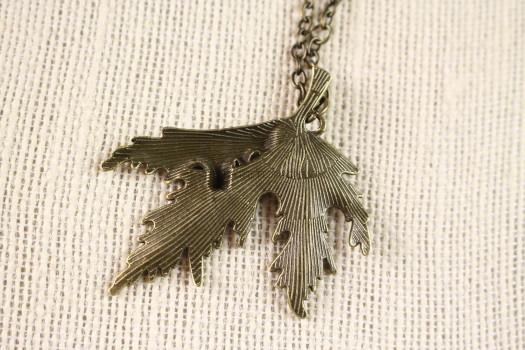 Leaf Pendent