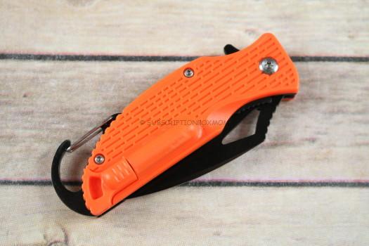 Pocket Knife With Fire Starter & Carabiner Clip