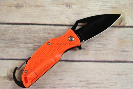 Pocket Knife With Fire Starter & Carabiner Clip