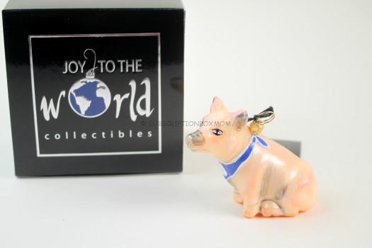 Exclusive Joy To The World Collectibles Pig with Fried Egg Bandana Ornament 