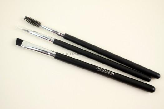 Aesthetica Cosmetics Pro Brush Series: 3-Piece Eyeliner, Brow & Spoolie Brush Set 