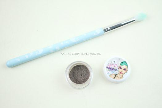 Get Lit Eyeshadow & Sperm Whale Shadow Brush