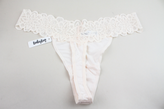 Creme Lace Thong 