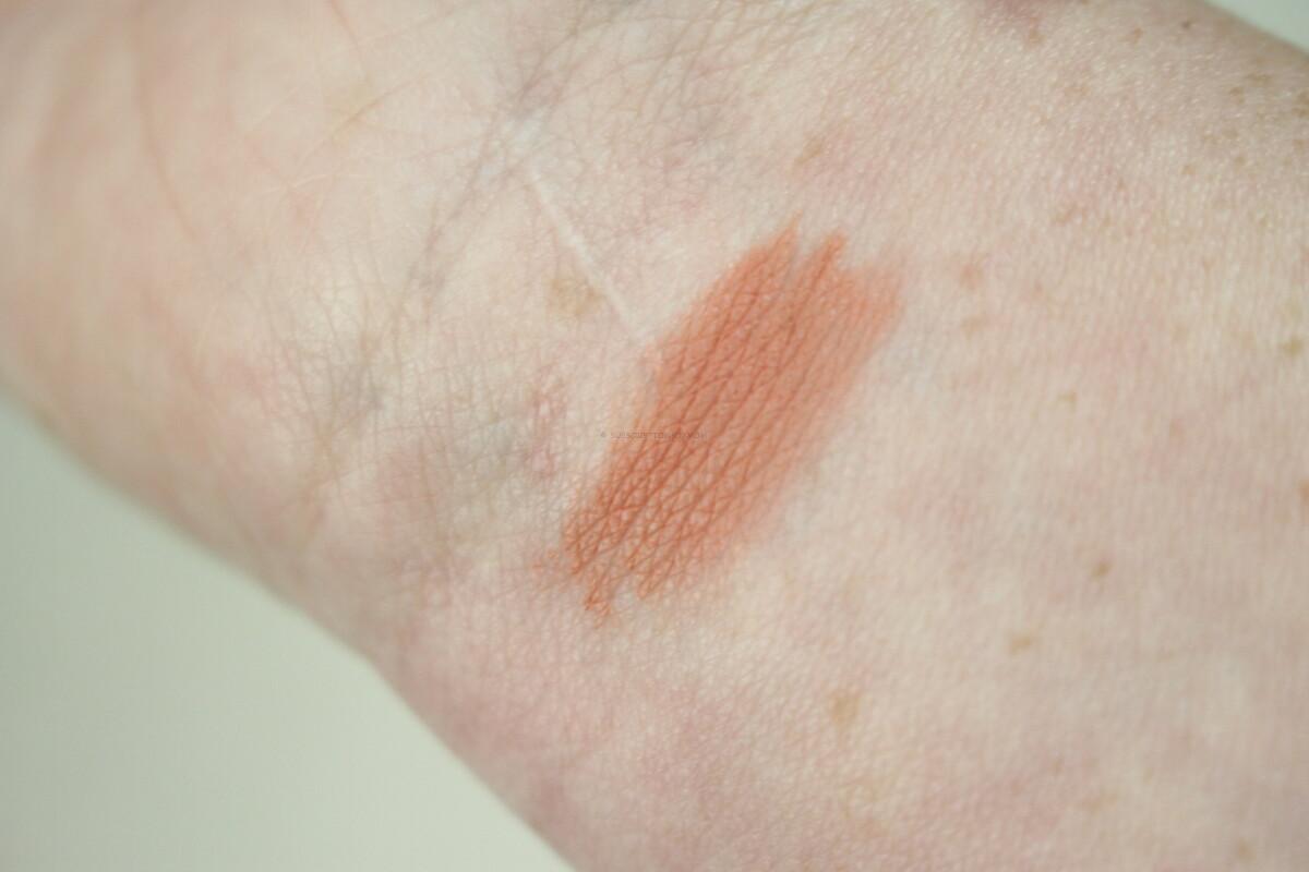 Beauty For Certain Deluxe Lipstick